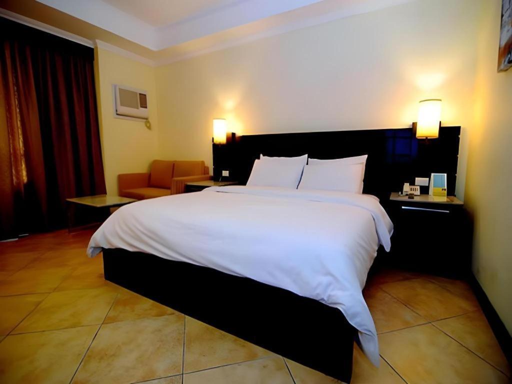 Mo2 Westown Hotel San Juan Μπακολόντ Εξωτερικό φωτογραφία